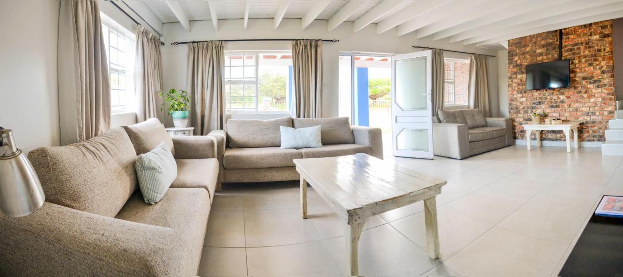 Adventure House - Colchester - 5Km From Elephant Park Buitenkant foto